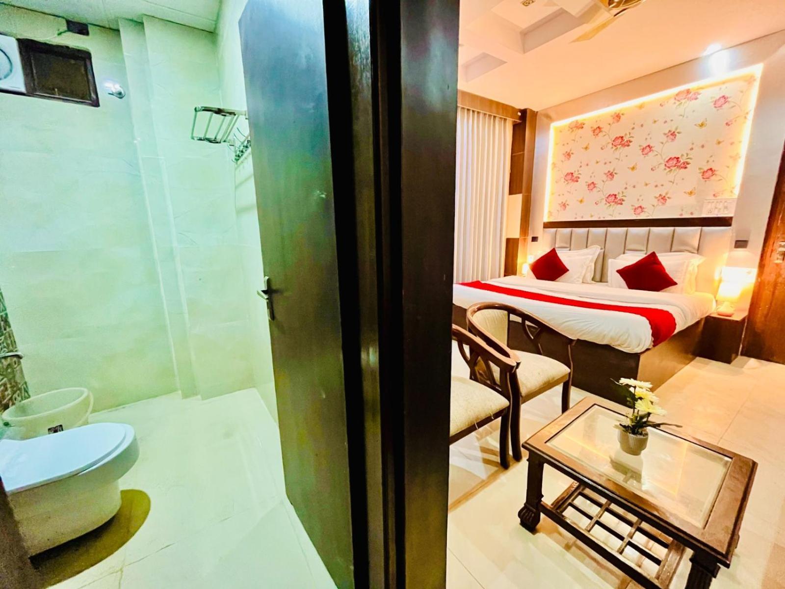 The Ramawati - A Luxury Hotel & Resort, Харидвар Экстерьер фото